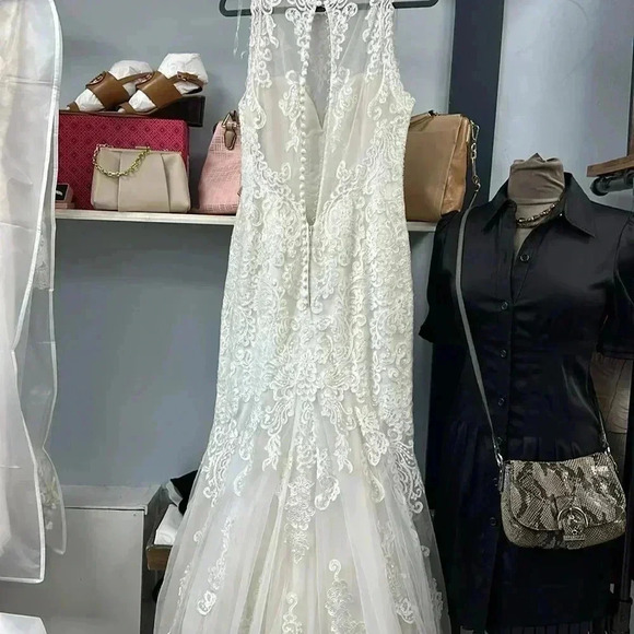 MORI LEE KRISTA Style: 8205 SIZE 12 in ivory - Picture 7 of 8